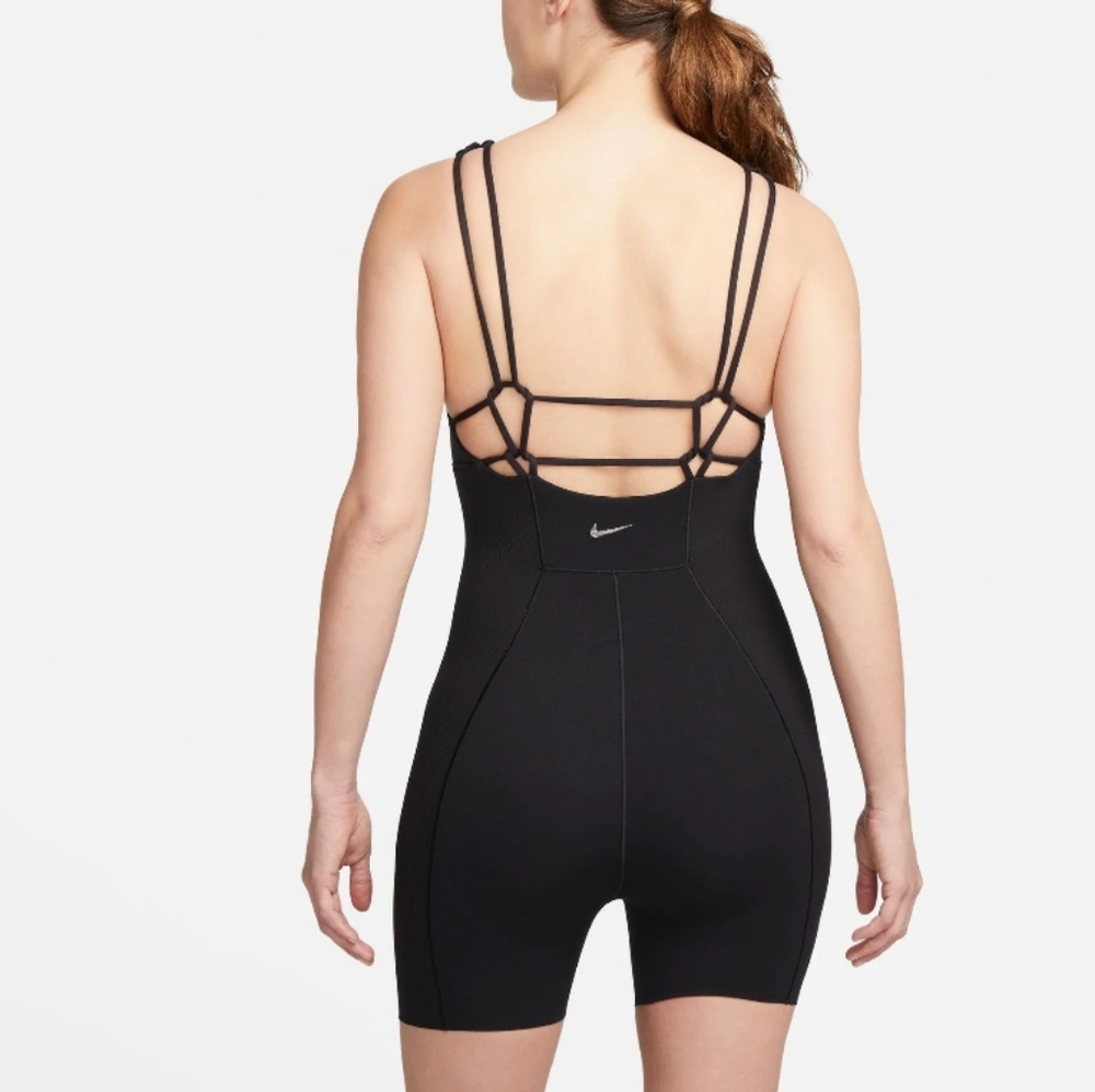 NWT NIKE YOGA LUX TRAINING ROMPER/JUMPSUIT